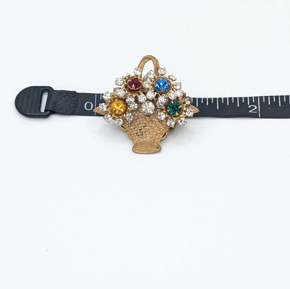 Miriam Haskell Vintage Rhinestone Flower Basket Brooch - Picture 6 of 6